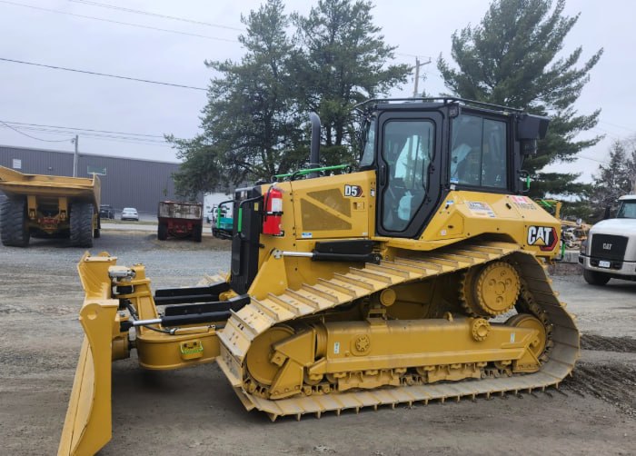 CAT D5K Dozer